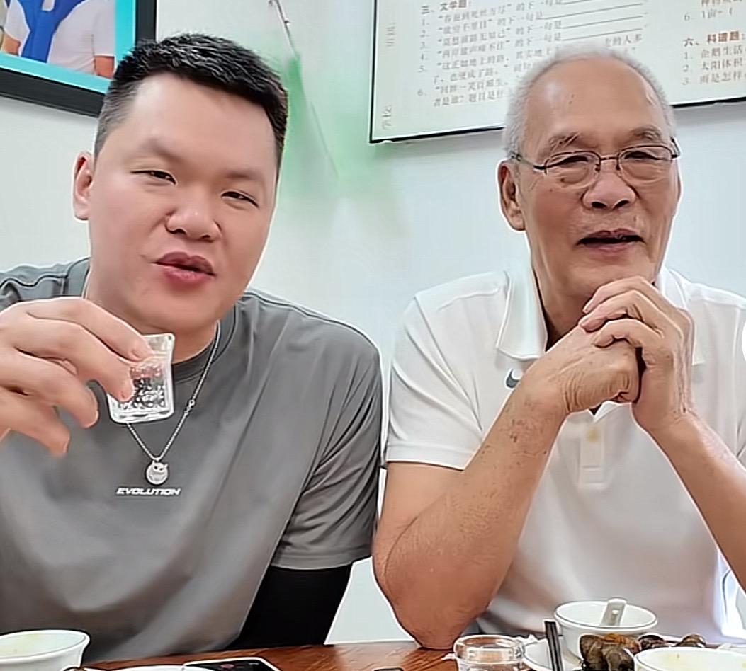 爱游戏体育宏远速递！朱芳雨深情发声，徐杰受新主帅认可，首笔交易正式诞生